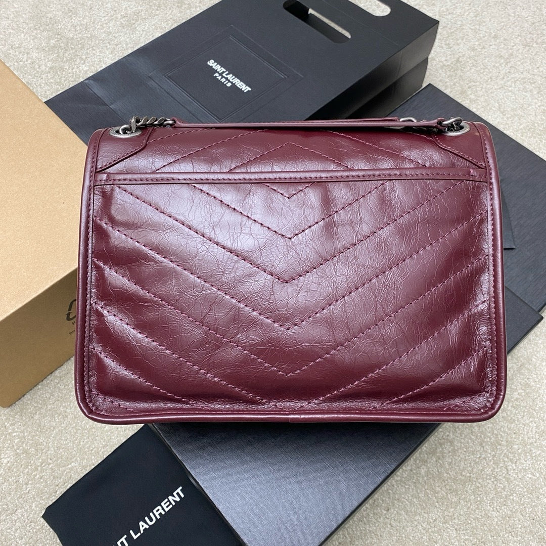 NIKI MEDIANO DE CUERO VINTAGE