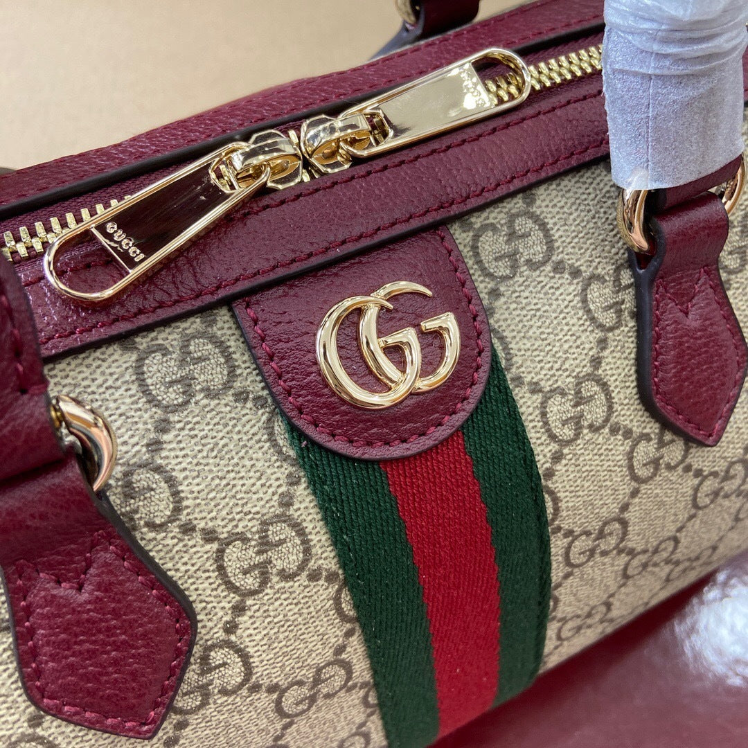 Bolso Boston Ophidia tamaño mediano.