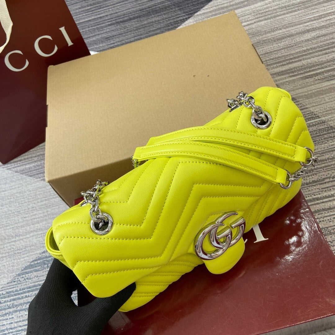 Bolso de hombro GG Marmont tamaño mediano