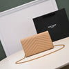 CARTERA CON CADENA BEIGE