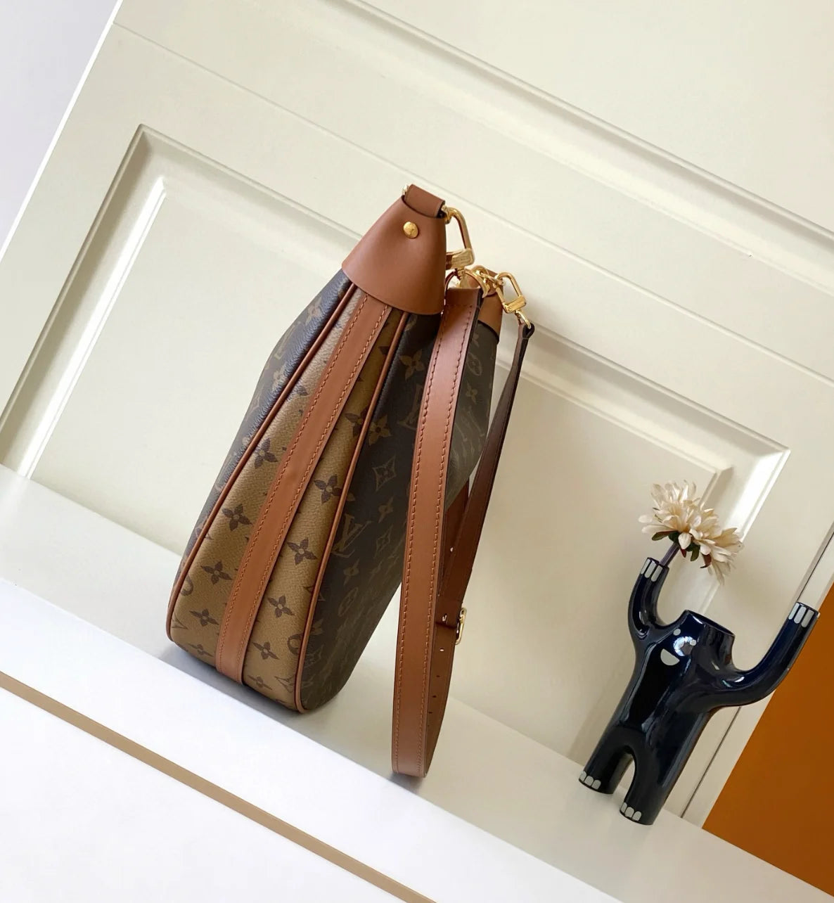 LOOP HOBO BAG MONOGRAM