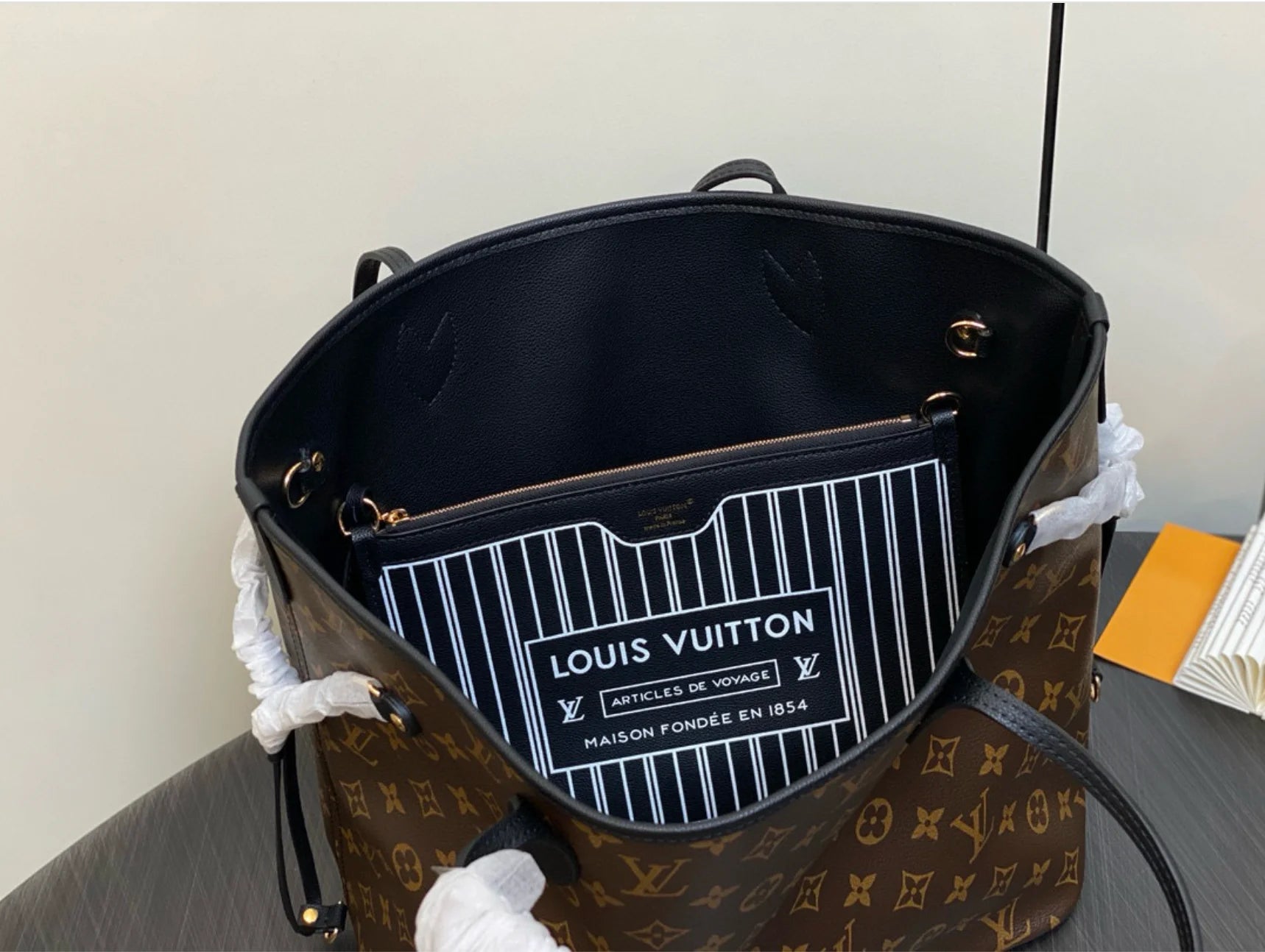 NEVERFULL INSIDE OUT NEGRO