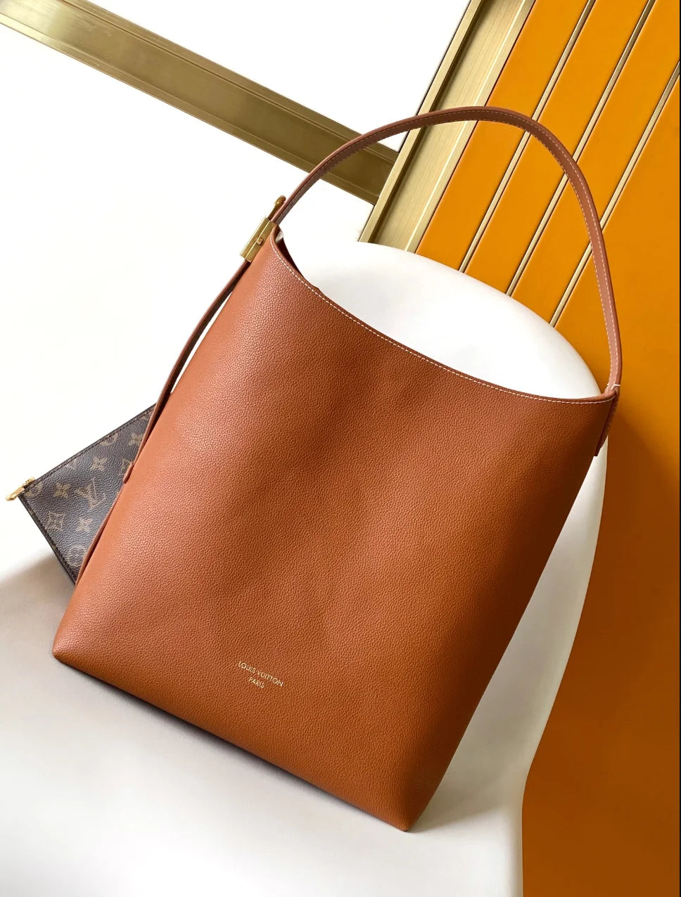 HOBO DE CLAVE DISCRETA MM COÑAC