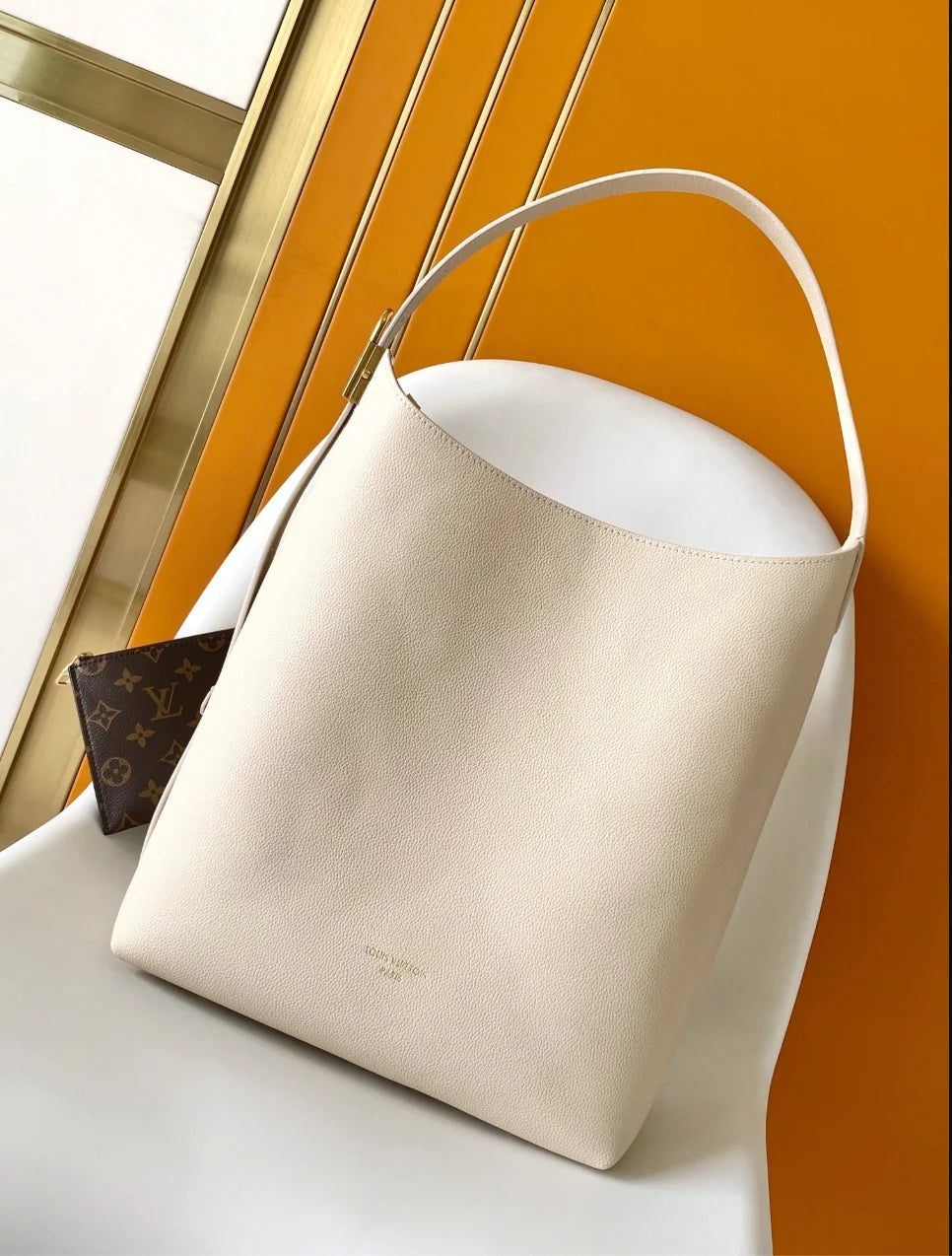 LOU KEY HOBO PIEDRA CALIZA