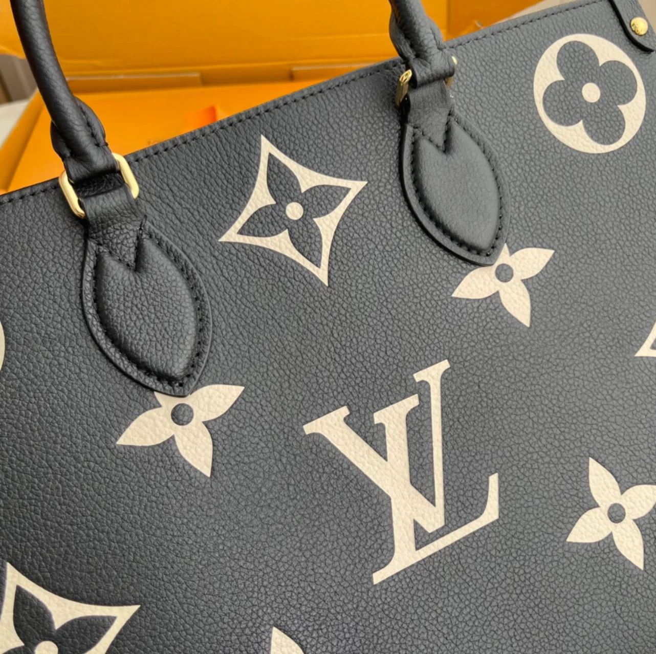 ONTHEGO MM NEGRO/ BEIGE