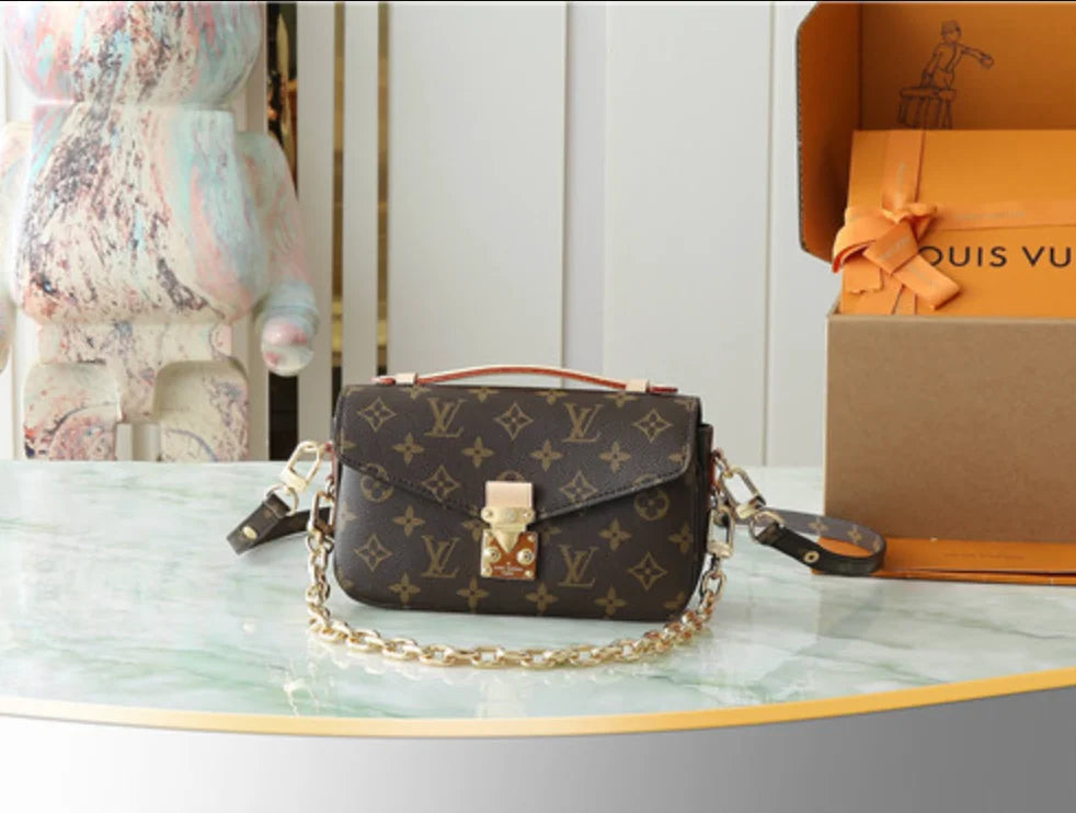 POCHETTE METIS ESTE OESTE