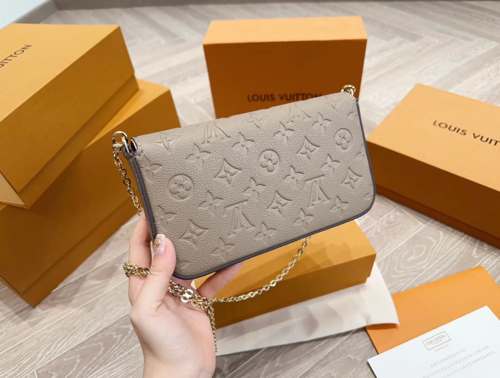 FELICE POCHETTE DUNA