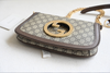 BOLSO CON CADENA