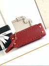 BOLSO CON ASA ROJO