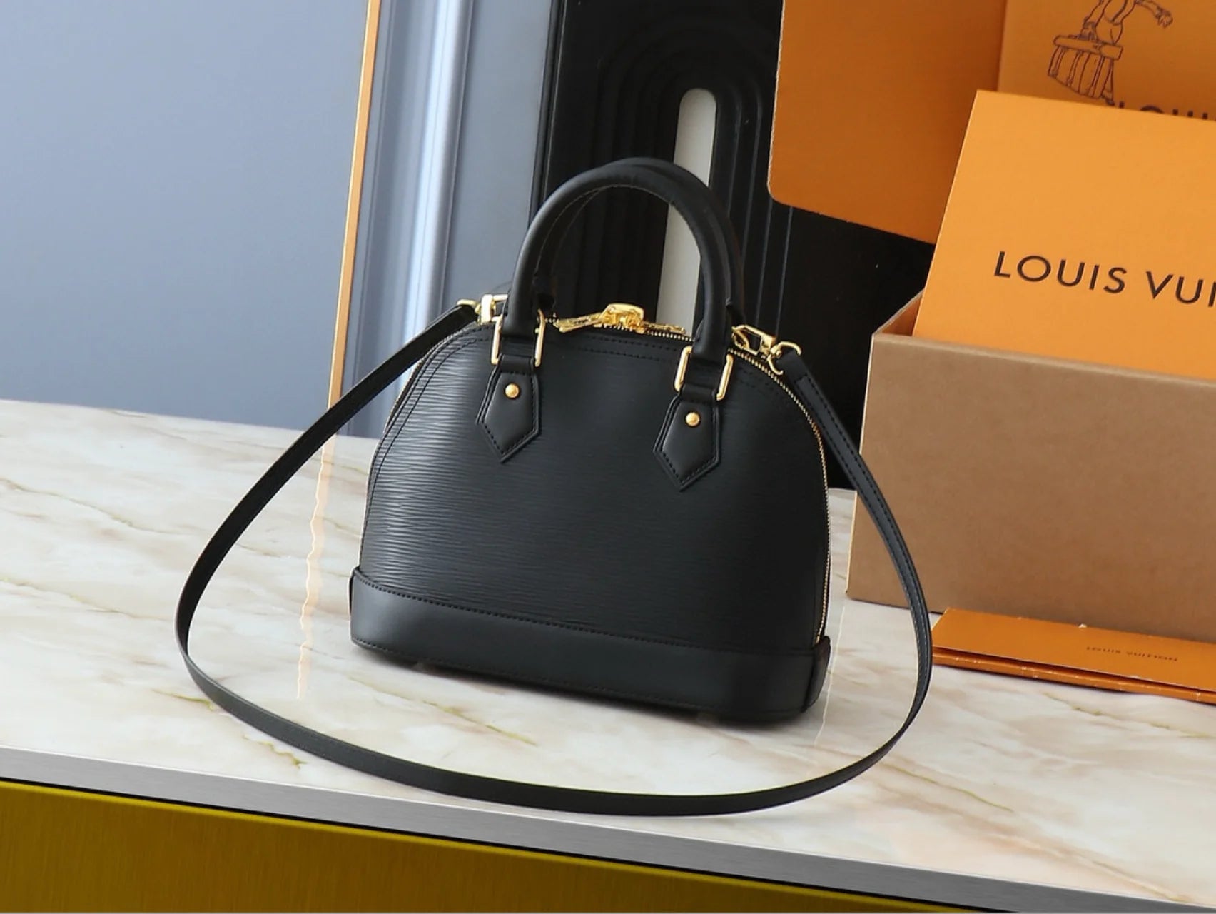 LV x TM Alma BB