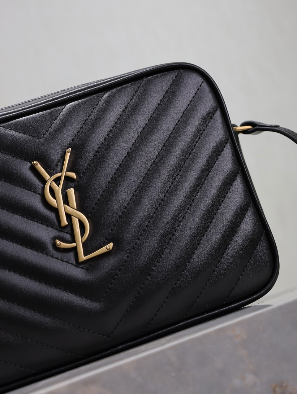 LOU CAMERA BAG BLACK
