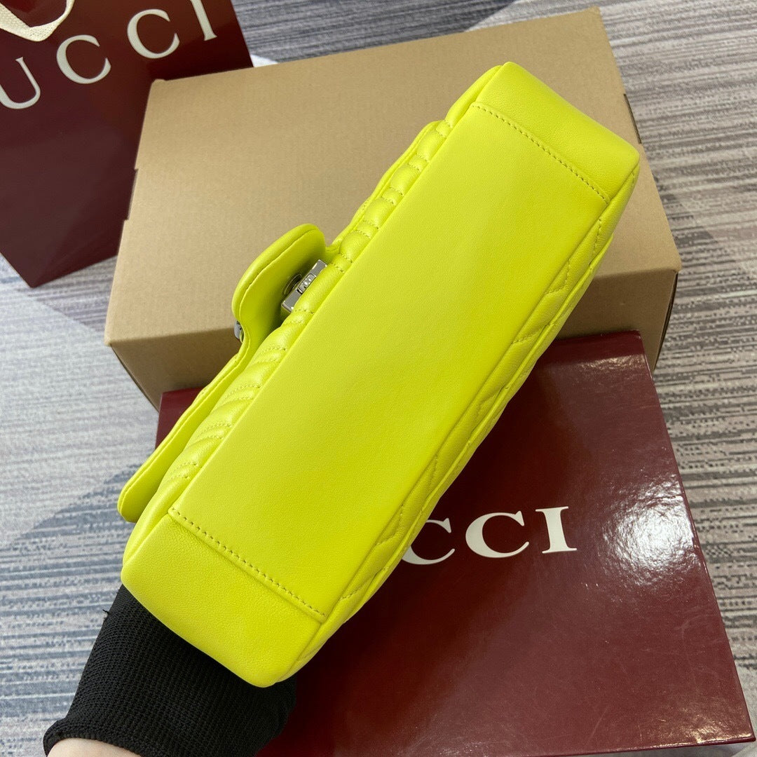 Bolso de hombro GG Marmont tamaño mediano