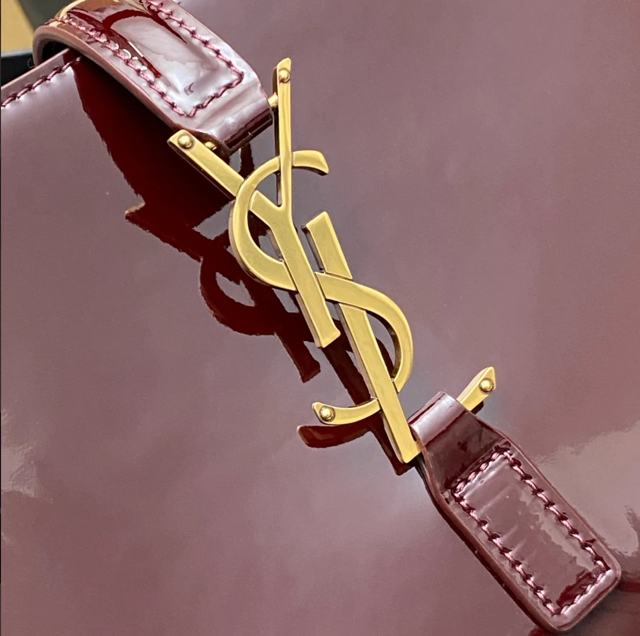 EL 5 A 7 MINI CHAROL VINO