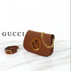 BOLSO CON CADENA