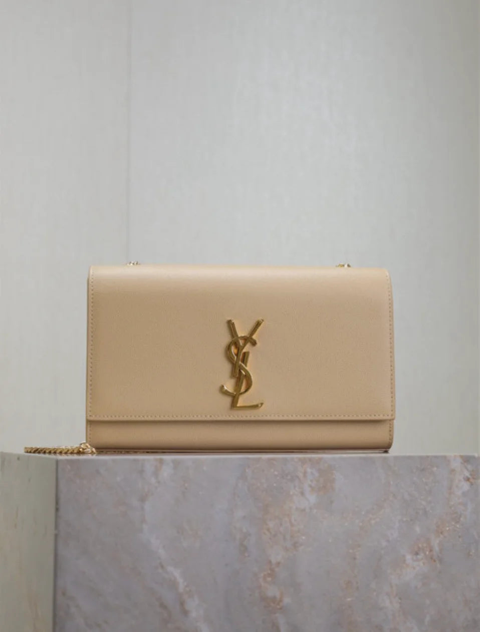 KATE BEIGE