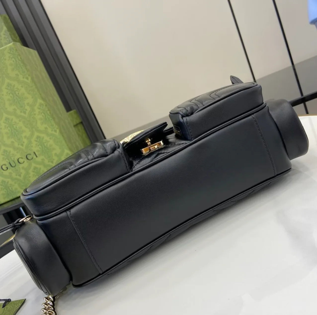 MARMONT NEGRO CON BOLSOS